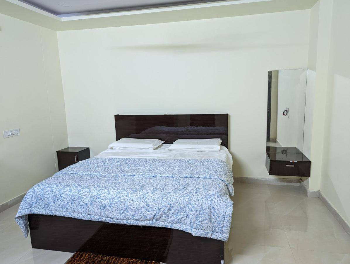 Ramya Grand Apartment วิสาขปัตนัม ภายนอก รูปภาพ