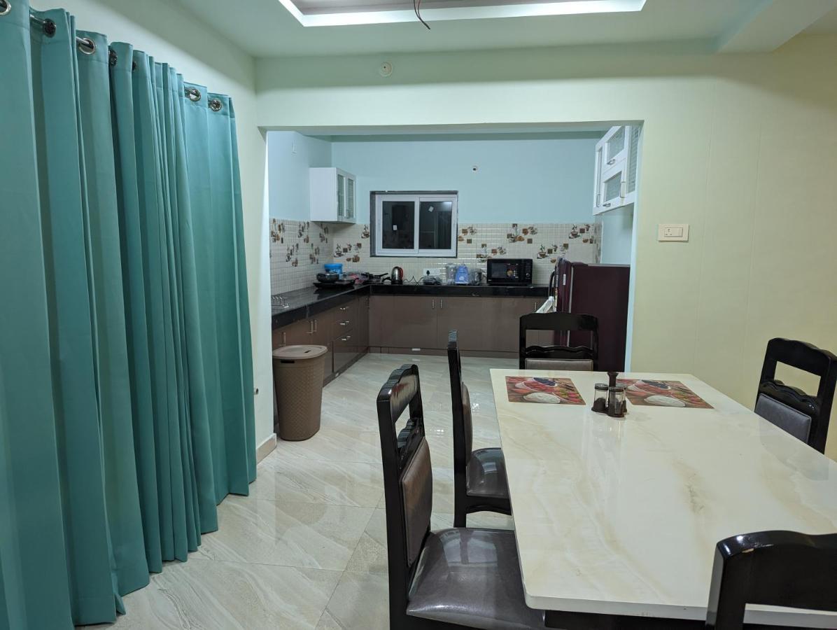 Ramya Grand Apartment วิสาขปัตนัม ภายนอก รูปภาพ