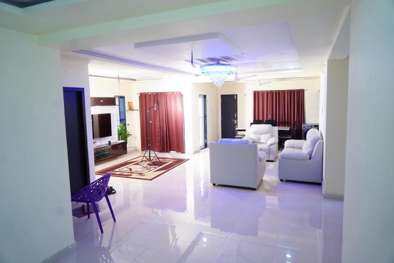 Ramya Grand Apartment วิสาขปัตนัม ภายนอก รูปภาพ